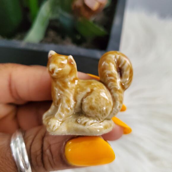 Wade Red Rose Tea Collectible Ceramic Koala & Squirrel Figurine Set - Picture 5 of 7